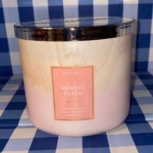 Bath and body works market peach candle